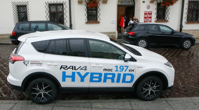 Toyota RAV4 jest testowana przez Urząd Miasta Rzeszowa.