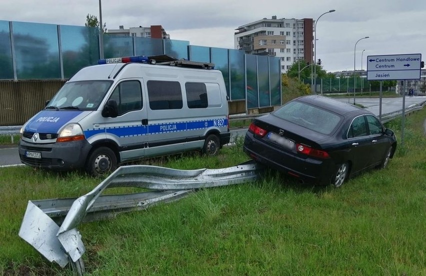 Gdańsk. Policja zatrzymała dwóch pijanych kierowców. 31-latek z Ukrainy miał 2 promile. O promil mniej miał 29-letni gdańszczanin