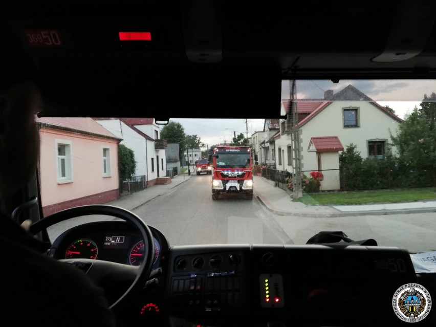 Strażacy z OSP Nowogród wczoraj informowali mieszkańców o...
