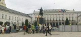 Krzyż zniknął sprzed Pałacu Prezydenckiego w Warszawie! Raport minuta po minucie prosto ze stolicy