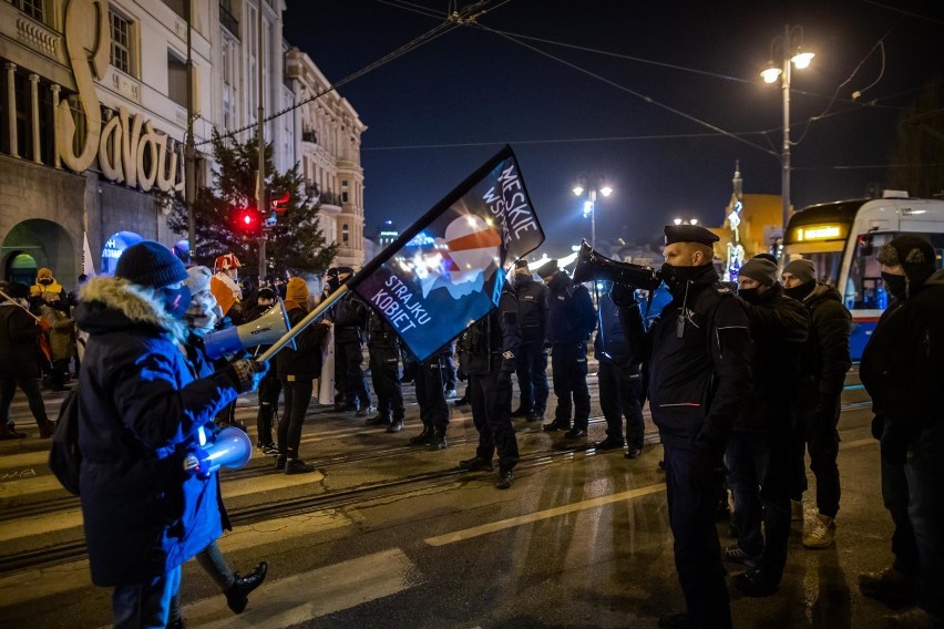 Protest rozpoczął się przy Gdańskiej 10. Następnie...