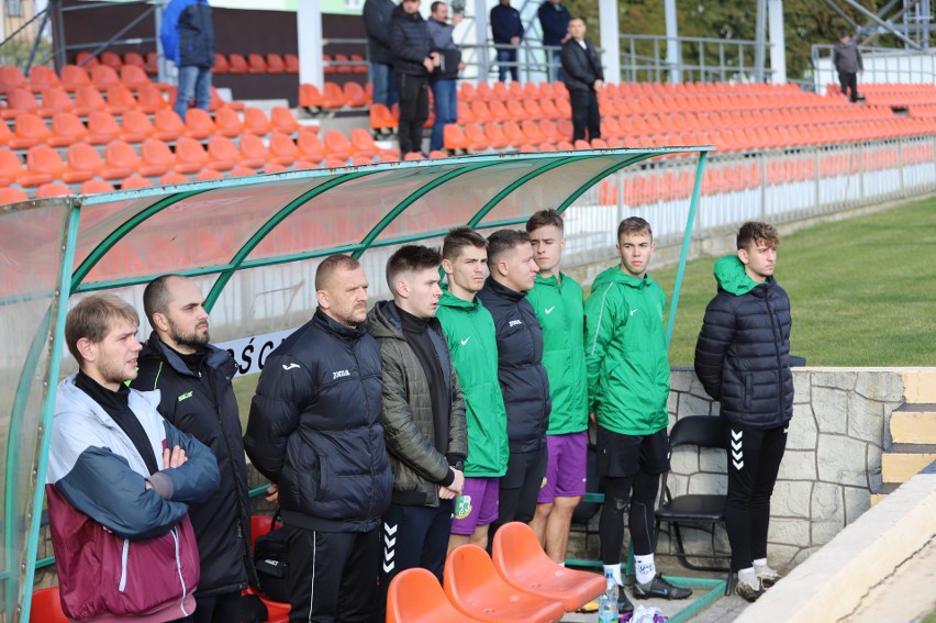 3 liga. KSZO 1929 Ostrowiec Świętokrzyski - Podlasie Biała Podlaska 3:1. Podopieczni Rafała Wójcika znów odrobili straty (ZDJĘCIA)