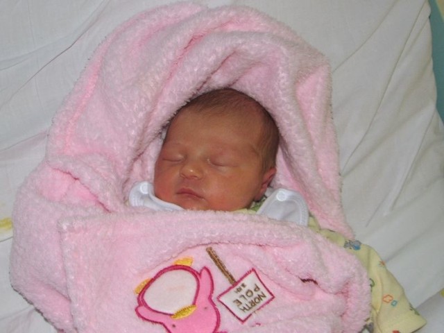 Magdalena Jasionek urodziła się w piątek, 30 grudnia. Ważyła 3000 g i mierzyła 55 cm. Jest pierwszym dzieckiem Małgorzaty i Grzegorza z Koskowa (gm. Stary Lubotyń)