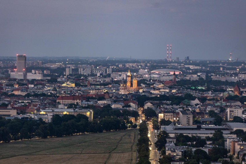 Kraków. Letnie zachody słońca na Kopcu Kościuszki. Odwiedziny do godziny 21. Co za widok!