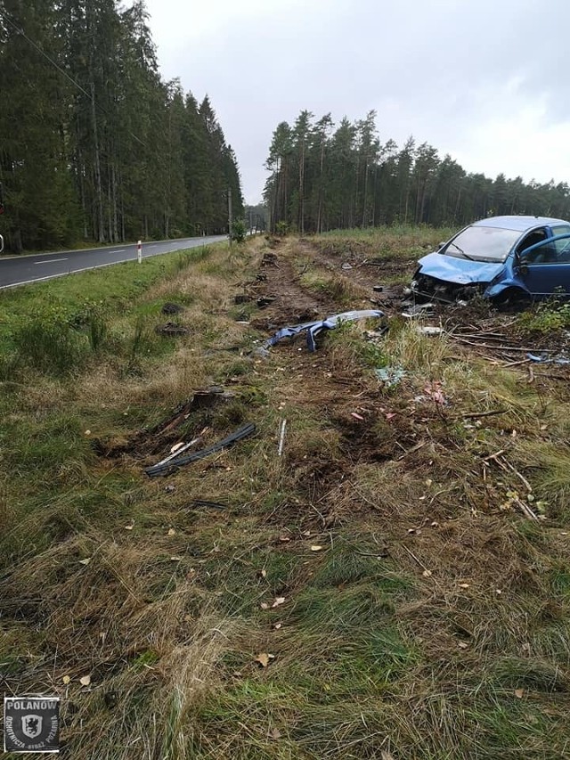 W środę do wypadku drogowego doszło na drodze wojewódzkiej 206. Między miejscowością Nacław - Kościernica auto wypadło z drogi. Jak czytamy na profilu facebookowym Polanów 998 w zdarzeniu poszkodowana została jedna osoba. która została przetransportowana przez pogotowie ratunkowe do szpitala na szczegółowe badania. W akcji brały udział jednostki OSP Polanów, PSP Koszalin, pogotowie ratunkowe i policja.Zobacz także:  Wypadek na krajowej "6" koło Sianowa. Sześć samochodów rozbitych