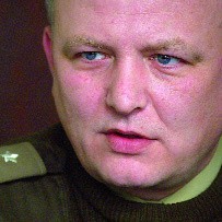 Pułkownik Przemysław Schielke od 2003 roku jest komendantem koszalińskiego Centralnego Ośrodka Szkolenia Straży Granicznej. Ma 46 lat. Pochodzi z Poznania. Jest żonaty, ma dwoje dzieci.