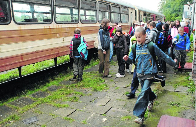 Przejażdżka kolejką, grzybobranie w manowskim lesie,  ognisko - to propozycja Koszalińskiej Kolei Wąskotorowej na niedzielę 