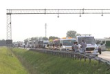 Wypadek na A4 koło Kątów Wrocławskich. Zderzyły się dwa auta