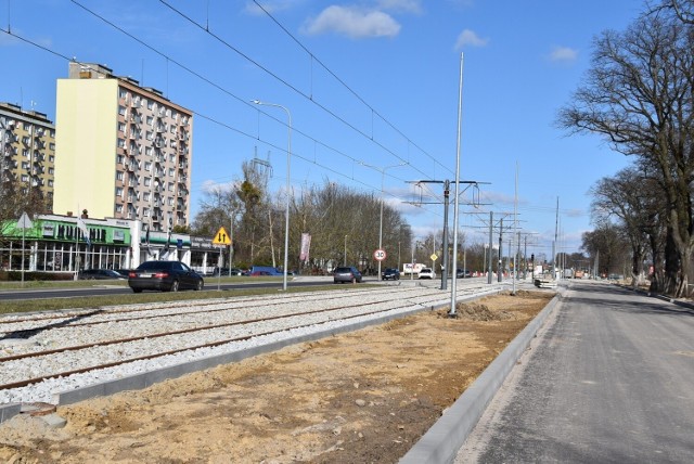 Krańcówka przy Fieldorfa-Nila znajduje się około 500 metrów za dotychczasową pętlą Silwana.