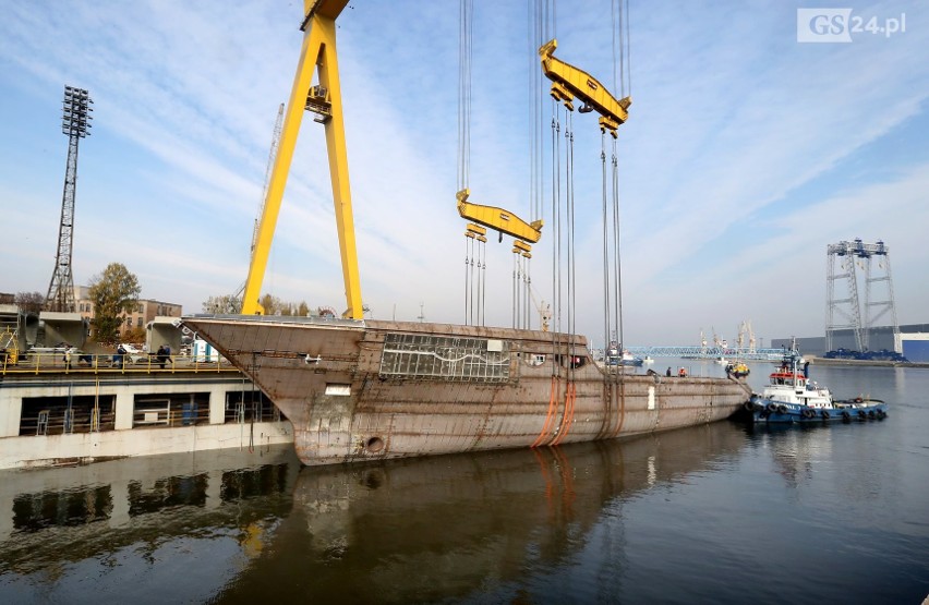 Pierwszy mega jacht miał długość 74,5 m, drugi niemal 80 m,...