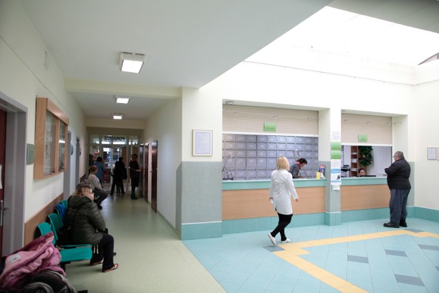 Problem jest ogólnopolski, rząd podniósł od 2017 roku płacę minimalną, więc szpitale oczekują,że da na te podwyżki pieniądze z budżetu. Szpitale nie mają już na czym zaoszczędzić.
