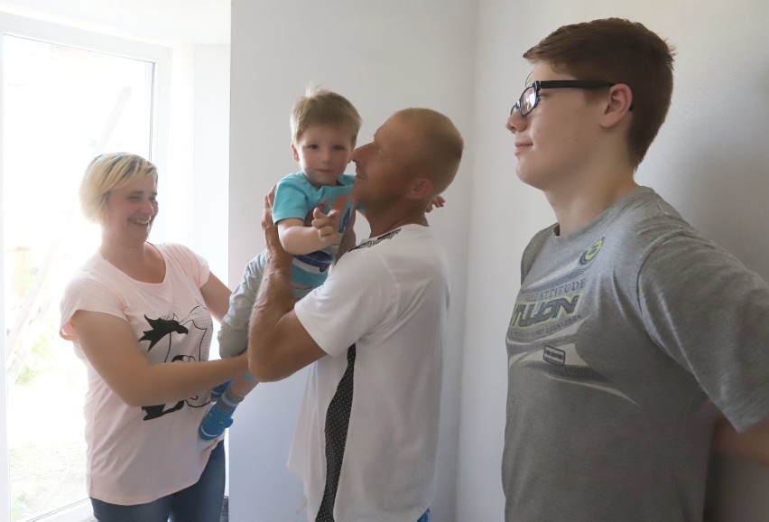 Fundacja „Fabryki Marzeń” pomogła rodzinie z Zakrzówka.