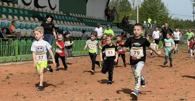 Po raz trzeci w Brzeszczach odbył się Bieg o Złote Gatki dla dzieci i młodzieży