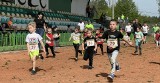 Bieg o "Złote Gatki" w Brzeszczach dla dzieci i młodzieży. Były emocje i udana zabawa! Zobacz zdjęcia i wyniki