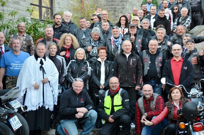Motocykliści z Polski i Niemiec w Szczyrku ekumenicznie zakończyli sezon ZDJĘCIA