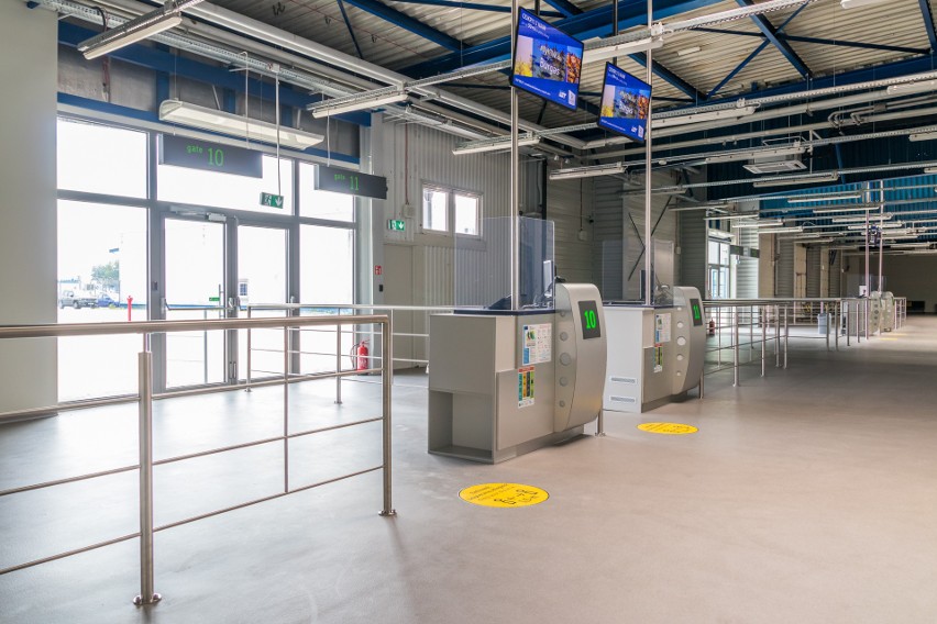 Tymczasowy terminal T w Pyrzowicach powstał w lipcu 2020....