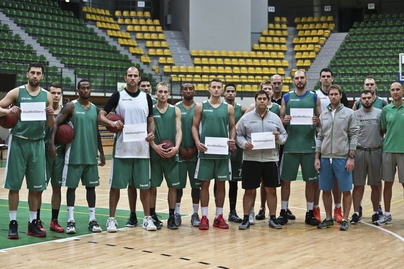 Koszykarze Stelmetu BC Zielona Góra wspierają Darcy'ego Warda (zdjęcia)