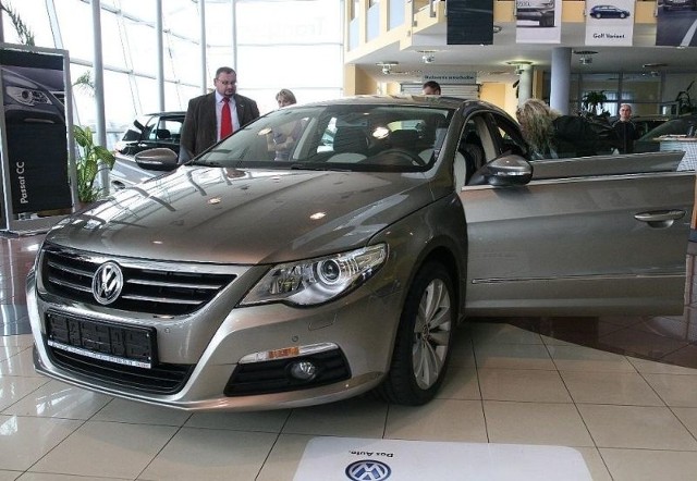 Volkswagen passat CC dzięki pomysłowi Waldemara Pawlaka staniałby o około 25 tysięcy złotych!