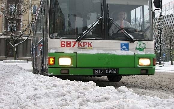 W tym roku już 4 stycznia nie można było wysiąść z autobusu. Bo w niedzielę spadł śnieg.