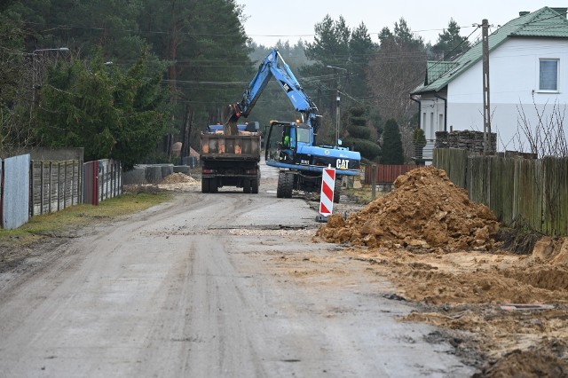 Bezpieczniej w gminie Daleszyce. Nowe inwestycje drogowe w Słopcu. Zobacz zdjęcia >>>