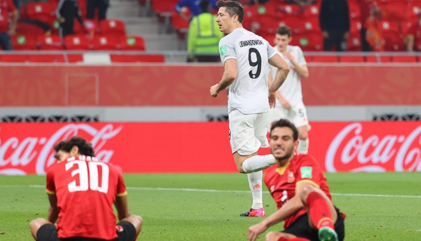 Lewandowski wcisnął, Bayern zagra w finale Klubowych...