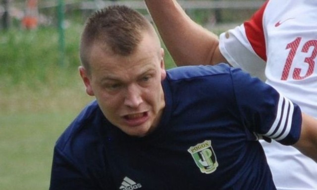 Na zdjęciu strzelec trzech bramek dla Pogoni, Krystian Rzepa.
