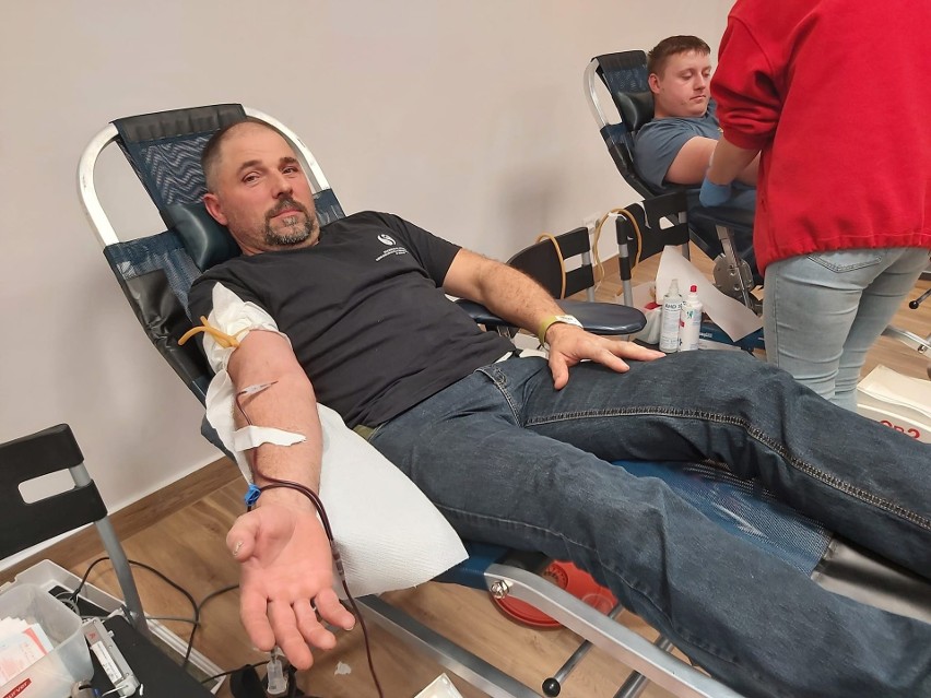 23. akcja krwiodawstwa w tym roku w Sędziszowie. Oddano ponad 30 litrów krwi. Zobaczcie bohaterów ostatniej zbiórki