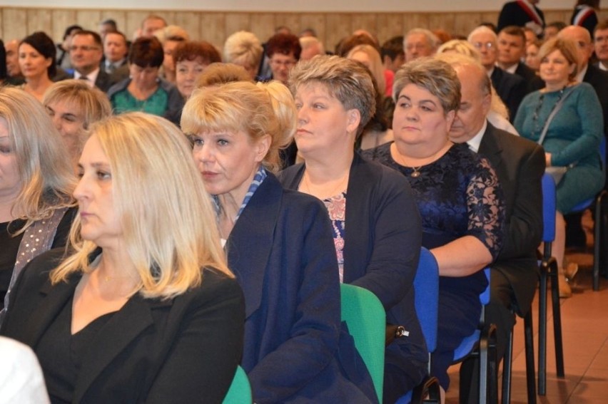 W Staszowie świętowali nauczyciele i pracownicy obsługi placówek oświatowych
