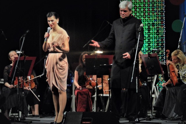 Emilia Czekała podczas koncertu noworocznego 2017 w grudziądzkim teatrze