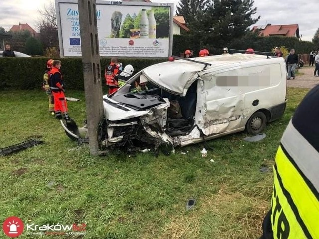 Poważny wypadek na ulicy Brzeskiej na granicy Krakowa i Niepołomic