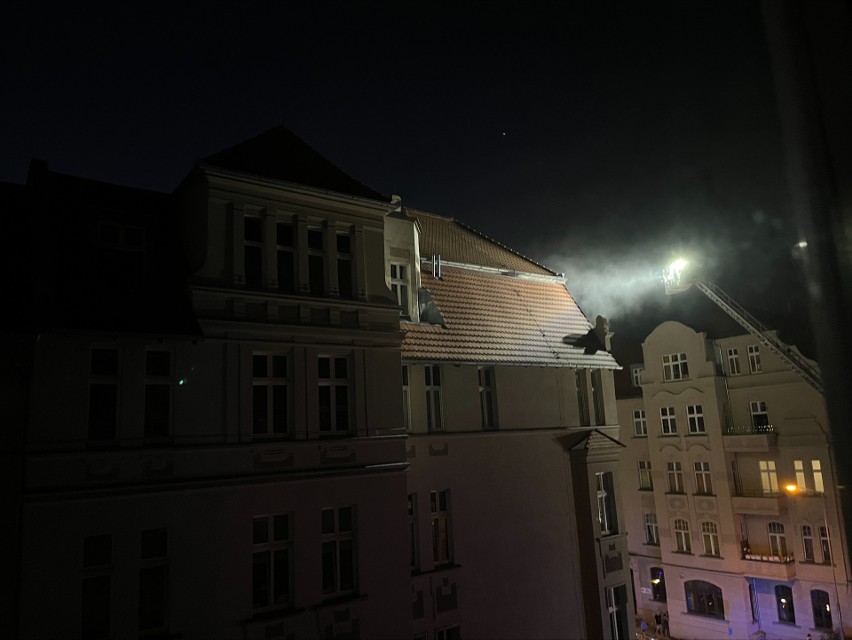 Nocny pożar przy Grottgera w Poznaniu.
