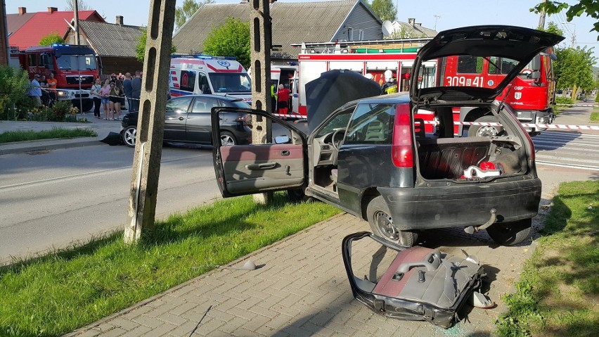 Supraśl. Wypadek na ul. Piłsudskiego. Seat zderzył się z...