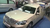 Mercedesem za pół miliona złotych w ostatnią drogę (WIDEO)
