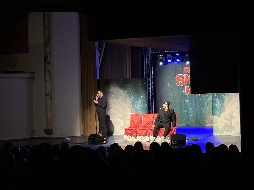 Kabaret Skeczów Męczących wystąpił w Wojewódzkim Domu Kultury w Kielcach. Publiczność płakała ze śmiechu