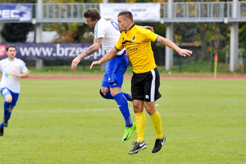 Przy prowadzeniu 3-0 Stal straciła dwa gole, ale w porę...