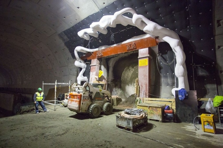 Pięć bram w tunelu pod Martwą Wisłą jest już gotowych [ZDJĘCIA]