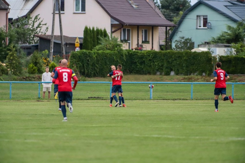 Piłkarze KS Wasilków są jedną z dwóch drużyn z kompletem...