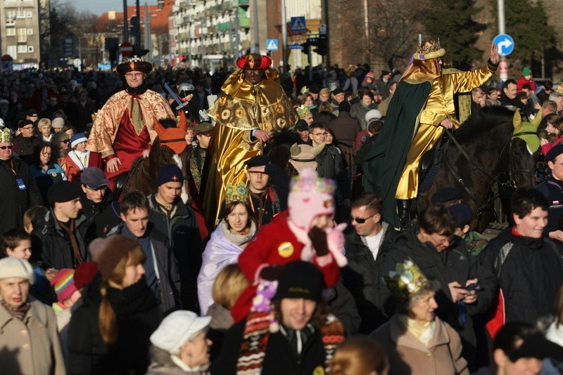 Rekordowy Orszak Trzech Króli. Przez Wrocław przeszły 32 tysiące osób (ZDJĘCIA)