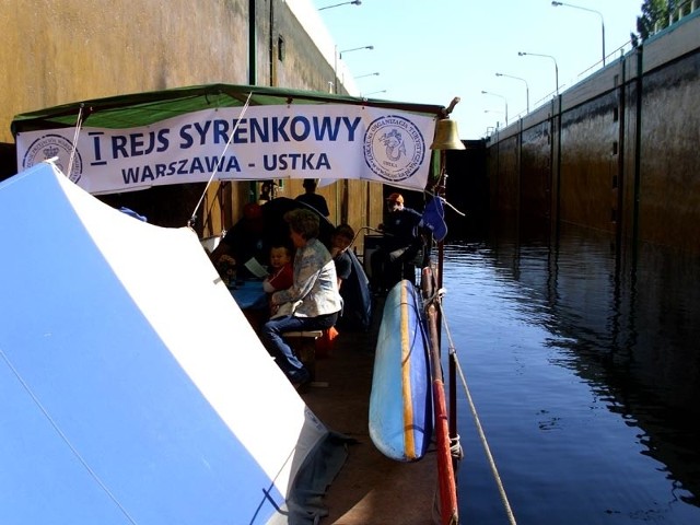 Dziś Tomasz Laskowski, organizator, a także uczestnik wyprawy powiedział nam, że tratwa dotarła już do Bydgoszczy.