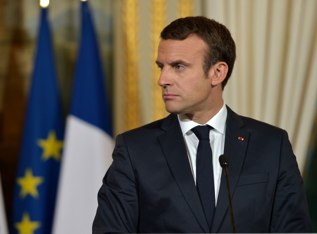 Emmanuel Macron: Rolą Francji jest pomaganie Ukrainie, ale także utrzymywanie więzi i prowadzenie rozmów z Rosją.