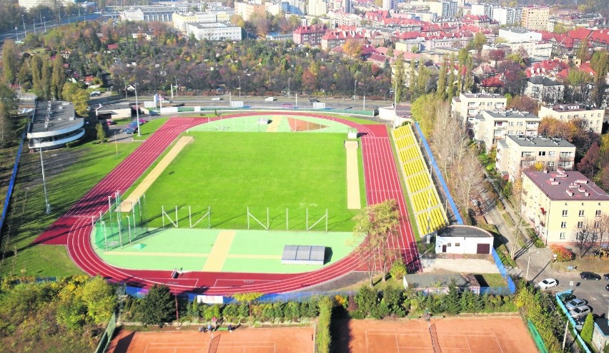 Stadion AWF, dawniej Pogoni z 1925 roku, wyremontowano za 3...