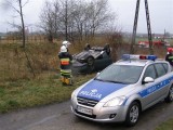 Seat dachował w Domaszkowicach. Kierowca i pasażerowie byli pijani