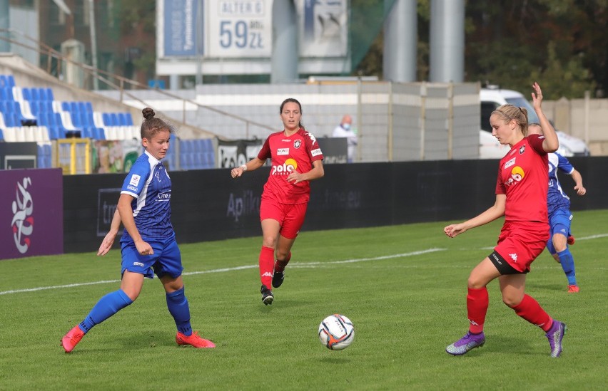 Futbol kobiet  Trzy drużyny UKS SMS Łódź w Pucharze Polski 