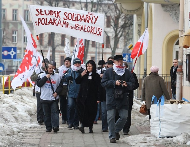 Slupsk. Manifestacja przeciwko rezimowi Aleksandra Lukaszenki