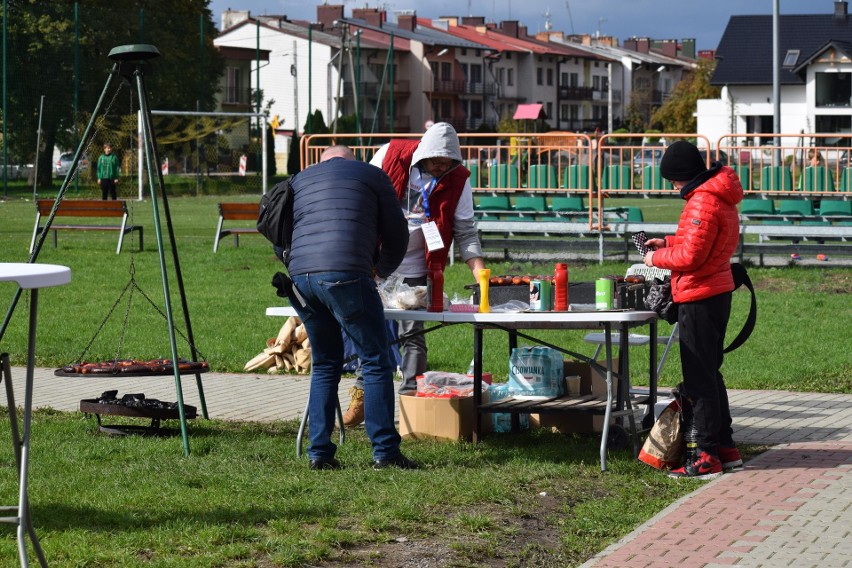 W Staszowie odbył się Piknik rodzinny - rodzice na boisko. Gramy dla Ani. Zbierano fundusze na leczenie Anny Misztal