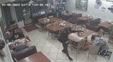 Strzelanina w restauracji w Houston. Jeden z gości zastrzelił rabusia grożącego innym klientom - WIDEO