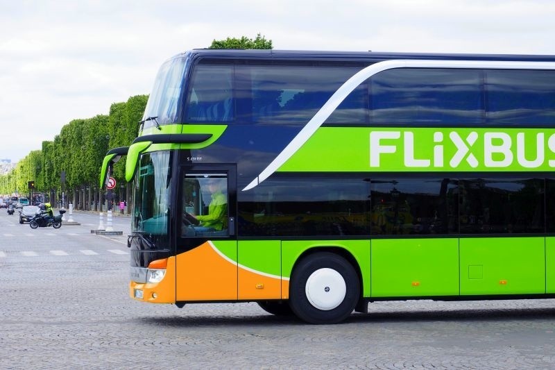 Flixbus zastąpił na naszych drogach Polskiego Busa.