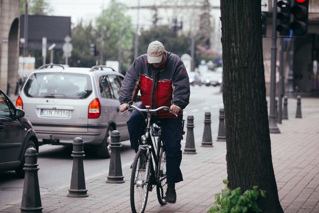 Do końca 2018 roku rowerzyści w rejonie skrzyżowania ulic Focha i Gdańskiej mają się przestać męczyć - pojadą jezdnią i ścieżkami