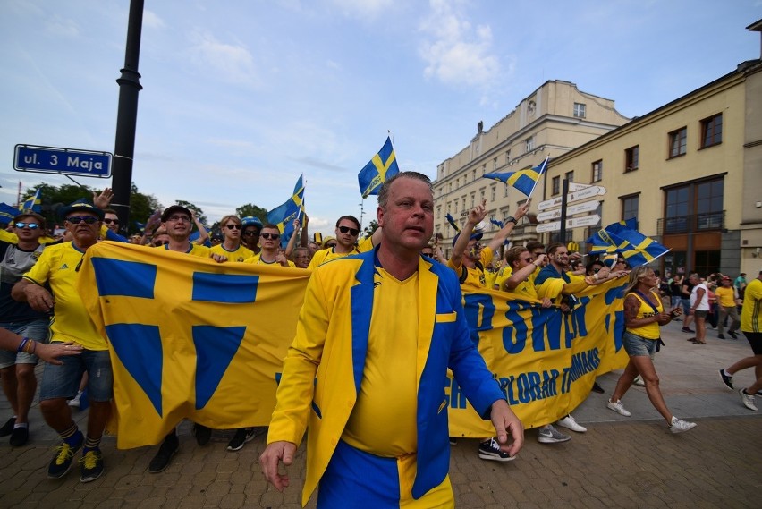 Euro U21 w Lublinie. Kibice Szwecji i Słowacji w drodze na mecz [ZDJĘCIA]