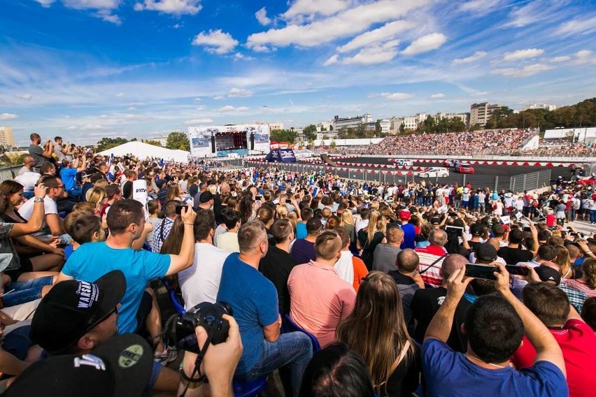 Kraków. W sobotę największy festiwal motoryzacyjny w Polsce z utrudnieniami w ruchu [ZDJĘCIA]